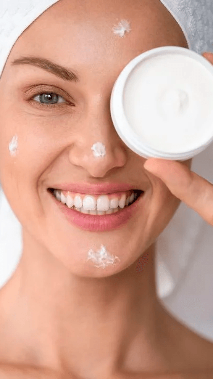 Hidratação Da Pele - Descubra Serviços De Harmonização Facial, Odontologia Estética, Ortodontia, E Mais Para Seu Sorriso Perfeito E Bem-Estar Facial!